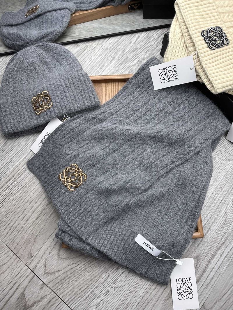 Loewe Caps Scarfs